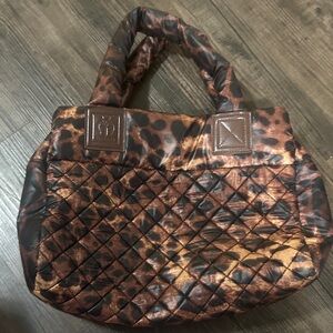 Chic Quilted Leopard Print Shoulder Bag